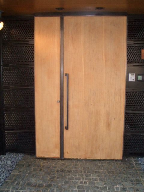 08-10  玄関ドア再塗装工程