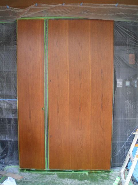 08-10  玄関ドア再塗装工程