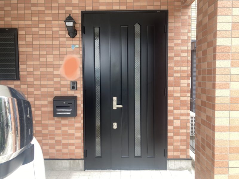 22-39 玄関ドア リフレッシュ塗装