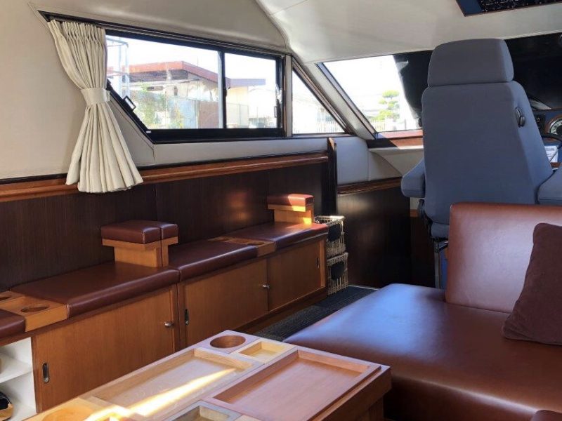 18-119  クルーザー 内部塗装補修