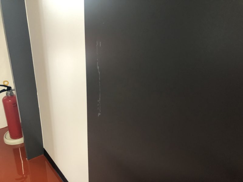 18-114 スチールドア へこみ補修