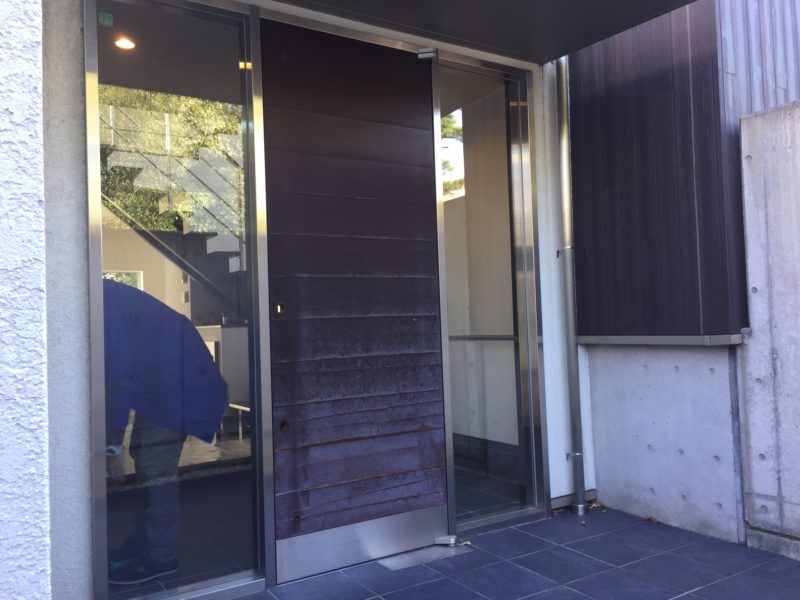 18-19  玄関ドア塗装