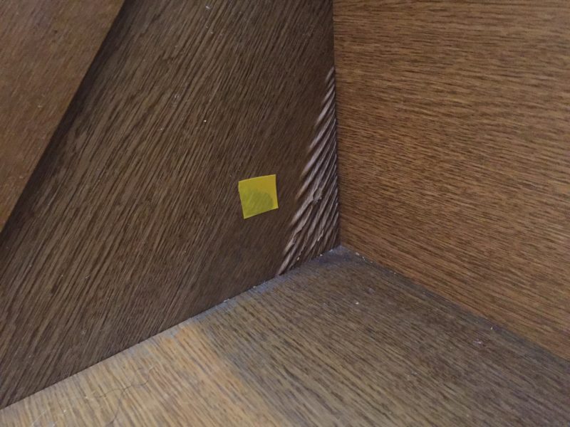 18-17  階段シートよじれ補修