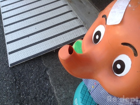 16-18　マスコット人形補修