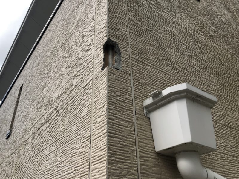 18-82  外壁穴補修