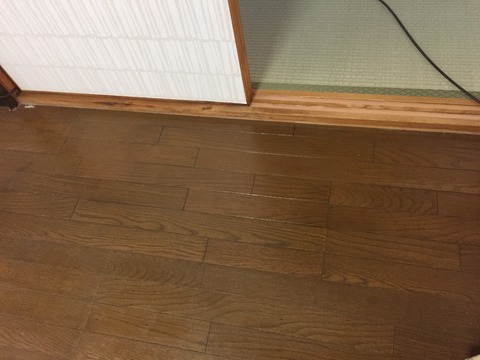 18-1　フロア焼け焦げ補修