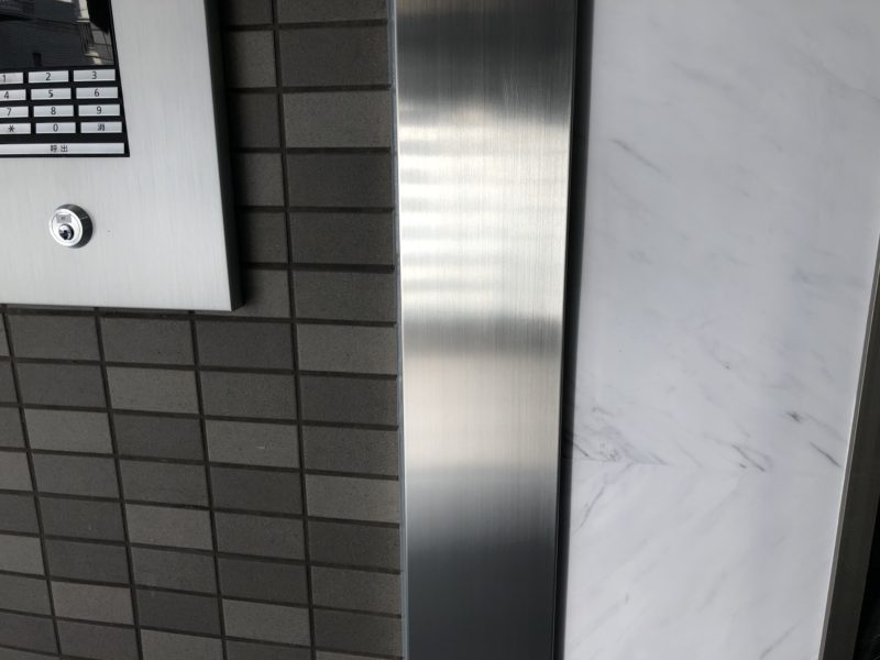 18-67  エンジンドア 再生研磨