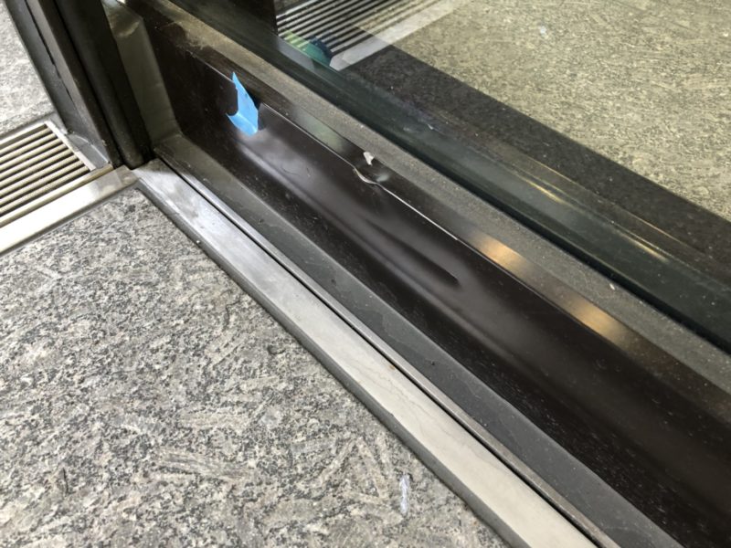 18-62  ステンレスへこみ補修