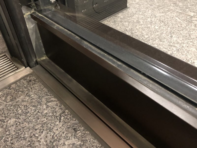 18-62  ステンレスへこみ補修