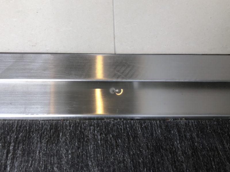 19-8  沓摺へこみ補修