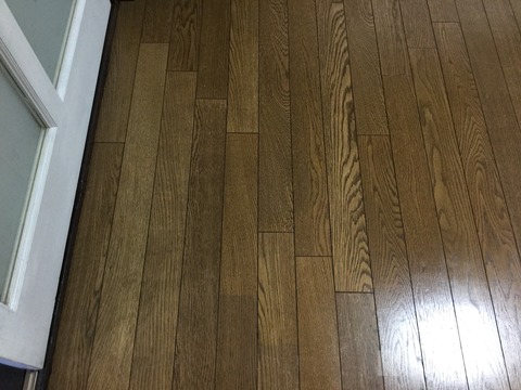 16-38　フロアーすり傷補修