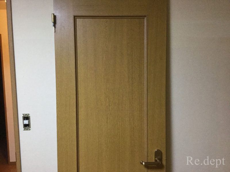 15-43　ドアプリントめくれ補修