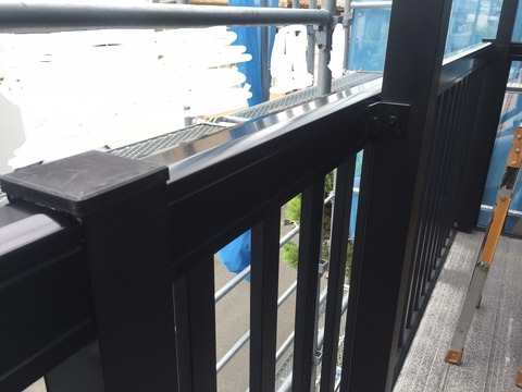 15-101　バルコニー白華補修