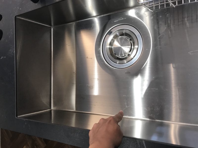 19-70  シンク キズ補修