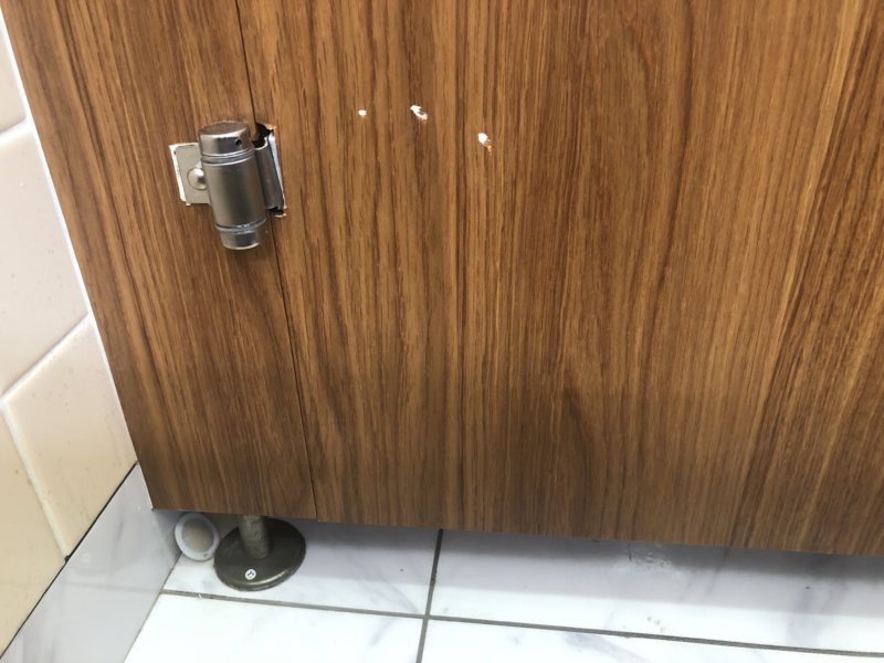 19-72  ダイノックシート キズ補修