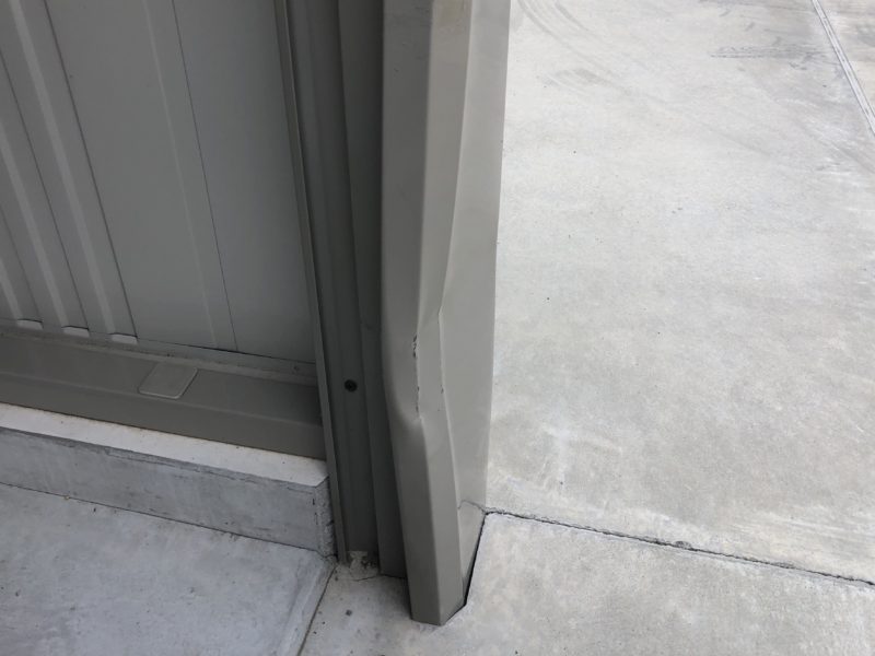 19-64  ガレージへこみ補修