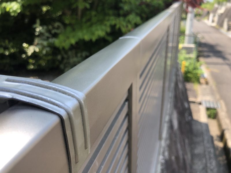 19-54  アルミフェンス へこみ補修