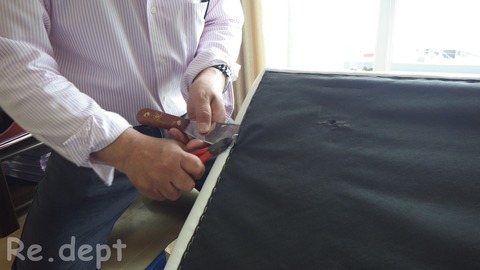 13-51 ソファー金物キズ補修