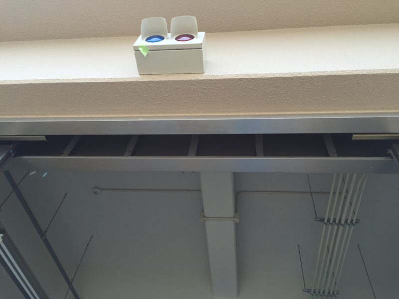 15-7 ステンレス シャッター枠 へこみ補修