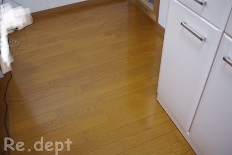 13-20 フロアーすり傷補修