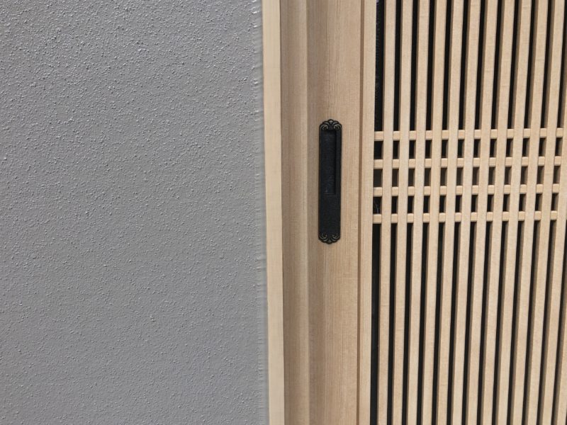 20-04  玄関ドア枠 キズ補修 加古川市