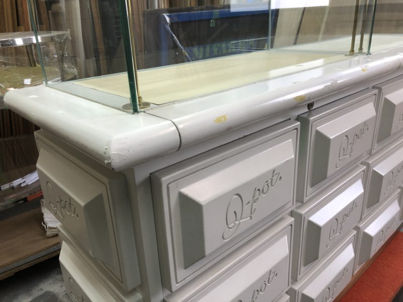 20-51 店舗什器 リフレッシュ塗装