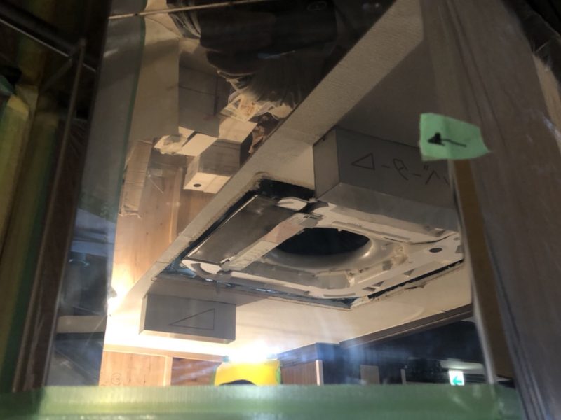 20-30 エレベーター 枠 へこみ補修