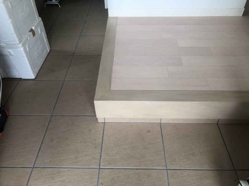 20-24 玄関框 キズ補修