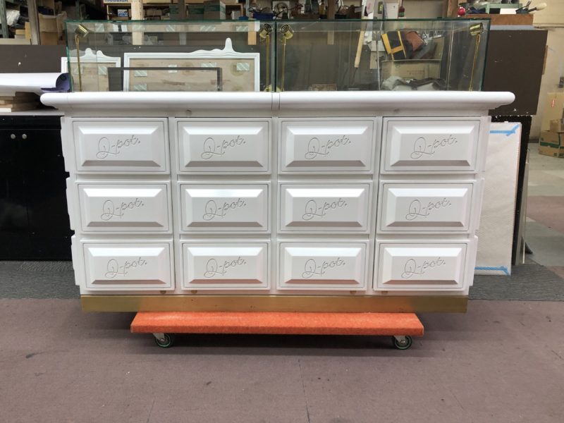 20-51 店舗什器 リフレッシュ塗装