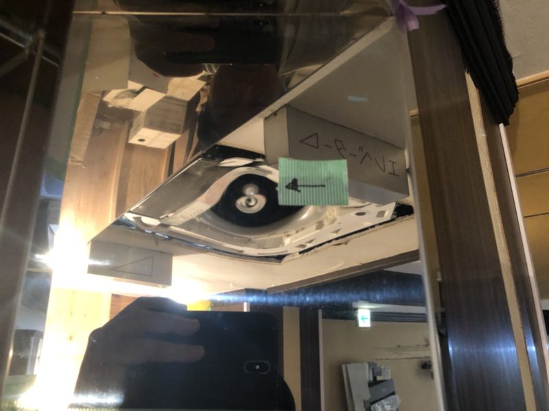 20-30 エレベーター 枠 へこみ補修