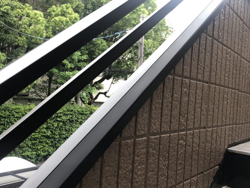 20-118 アルミ手摺り　へこみ補修