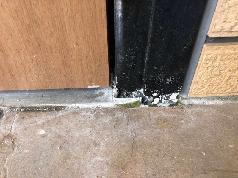 20-92 アルミサッシ　腐食補修