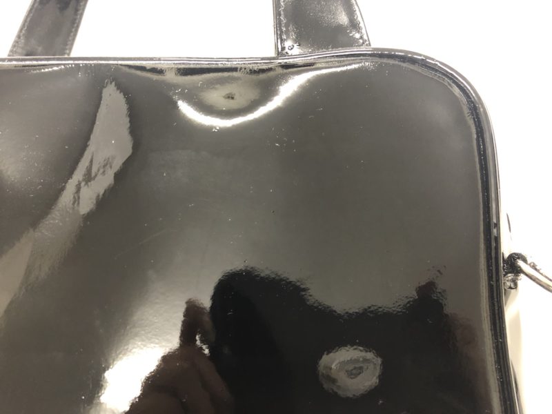 20-86 GUCCI エナメルバッグ　再生塗装