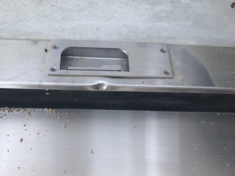 20-104 ステンレス　下枠補修