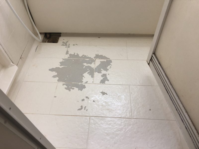 20-72 ユニットバス　床補修