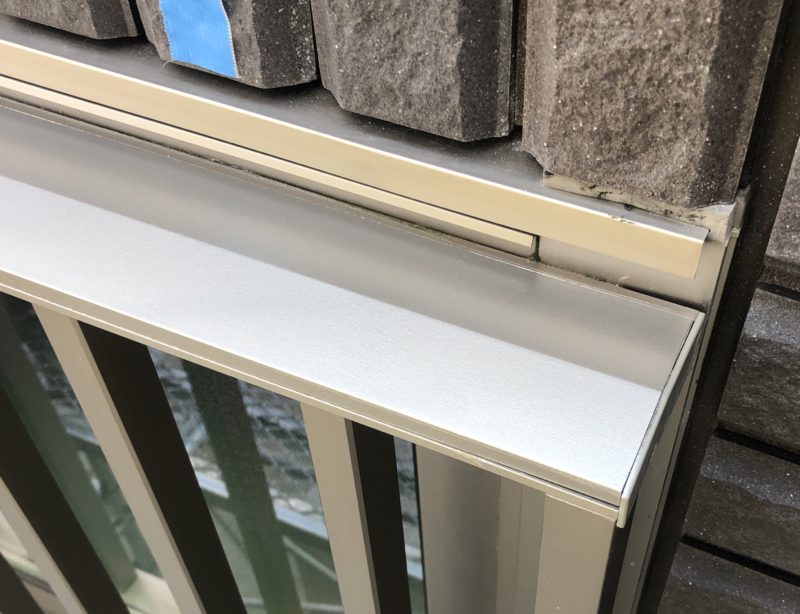 20-82 面格子キズ補修