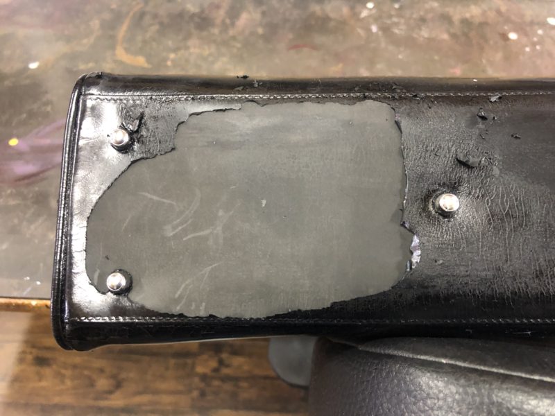 20-86 GUCCI エナメルバッグ　再生塗装