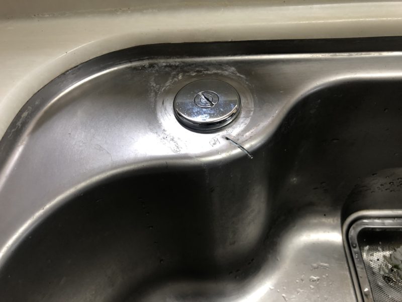 21-03 キッチンシンク　切り傷修理