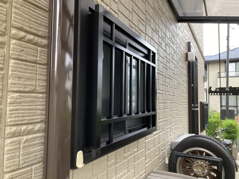 21-27 アルミ面格子　再塗装