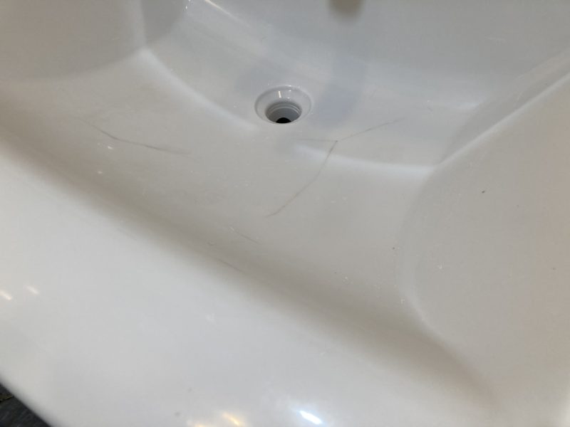 21-43 樹脂製洗面ボウル　割れ修理