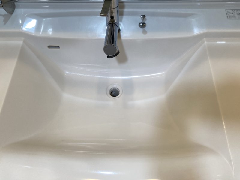 21-43 樹脂製洗面ボウル　割れ修理