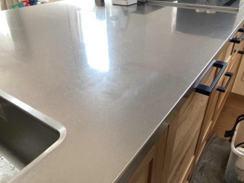 21-42 キッチン天板　キズ補修