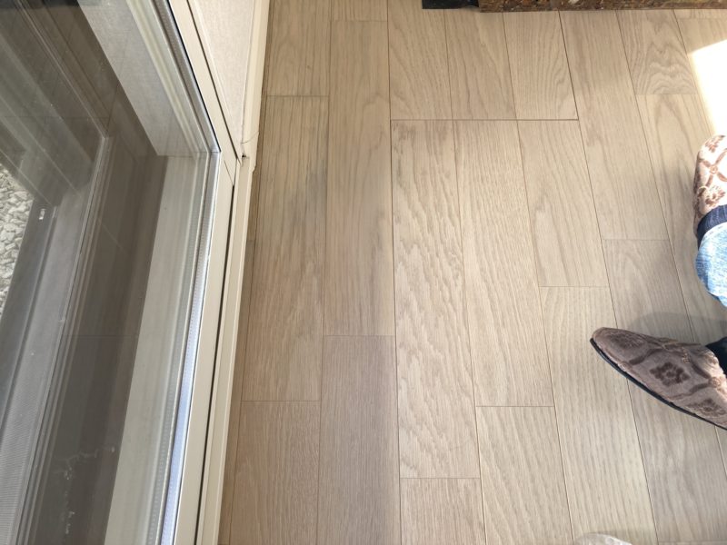 21-95 フロアー シミ補修