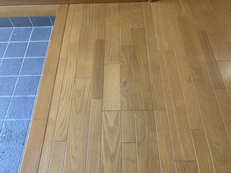 21-103 フロアーへこみ 補修