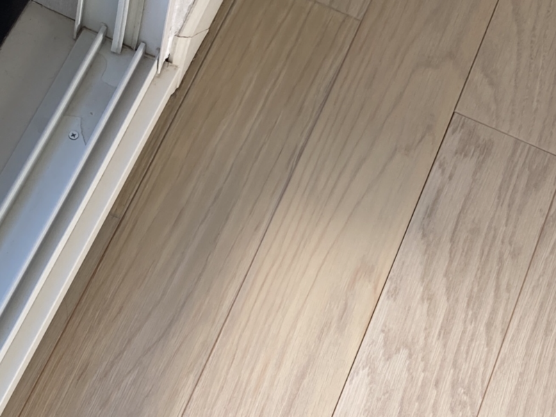 21-95 フロアー シミ補修