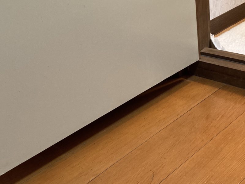 21-79 トイレ ドアへこみ補修