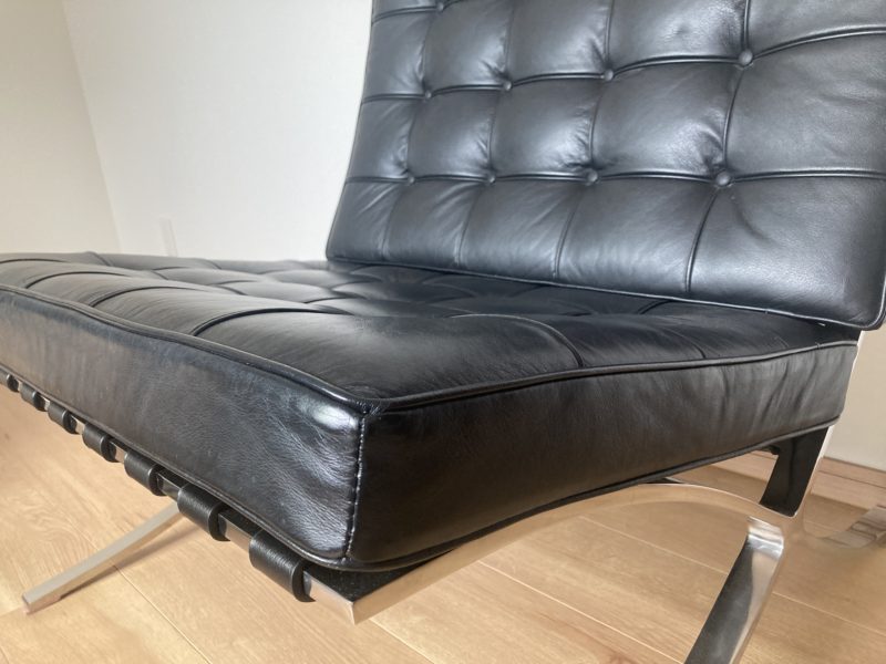 21-84 ミースファンデル レザー修復