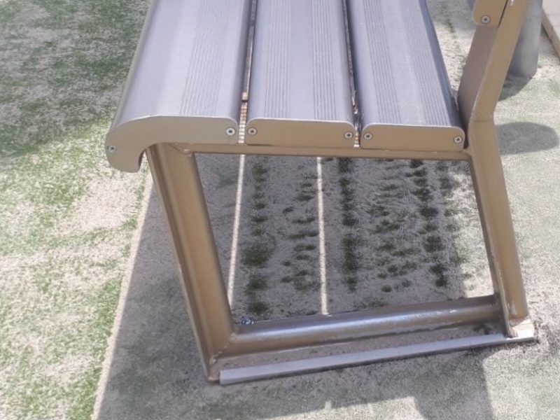 21-159 アルミ ベンチ へこみ補修