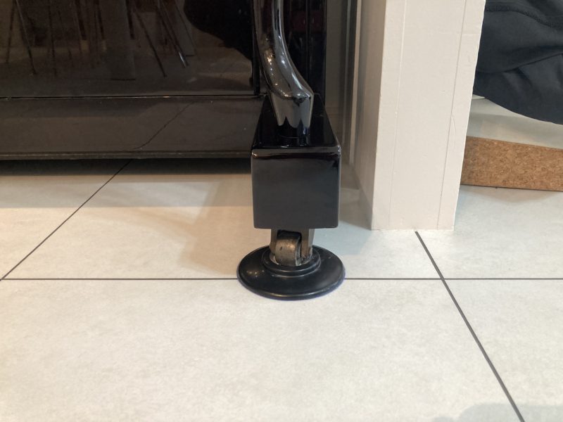 21-154 ピアノ 脚 欠損部再生