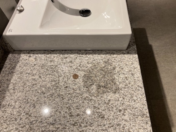 21-131 御影石 シミ抜き